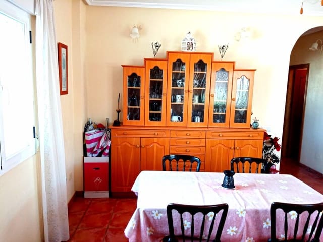 5 bedroom Villa for sale in Torrevieja with pool garage - € 600,000 (Ref: 5928125)