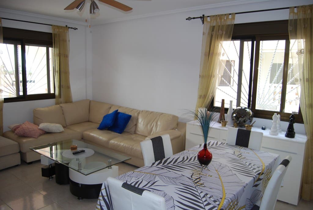 3 sypialnia Dom blizniak do wynajęcia w Ciudad Quesada z basenem - 850 € (Ref: 6447858)