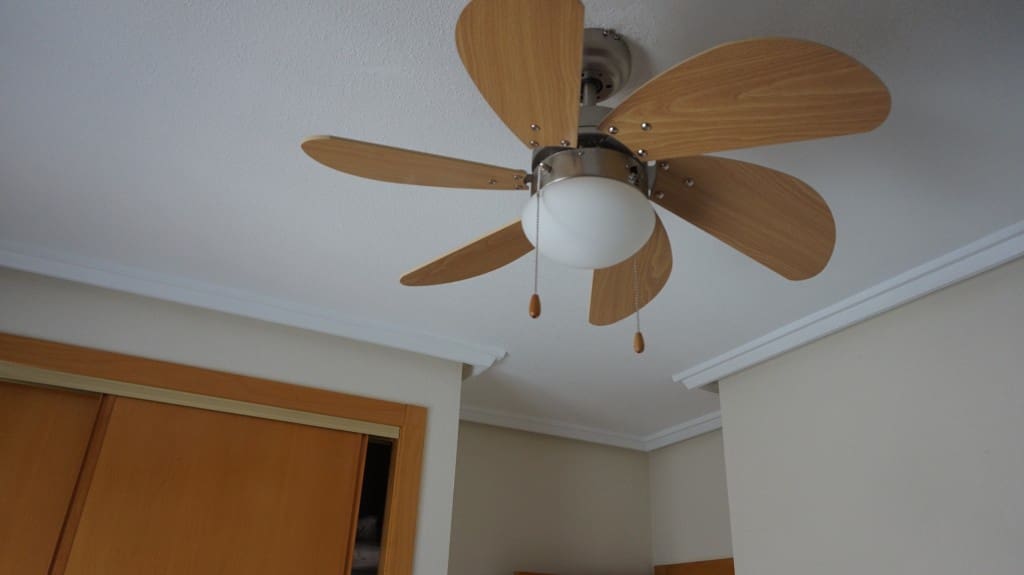 2 slaapkamer Bungalow te huur in Ciudad Quesada met zwembad garage - € 650 (Ref: 7295925)