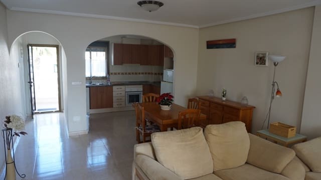 2 slaapkamer Bungalow te huur in Ciudad Quesada, Rojales met zwembad garage - € 650 (Ref: 7295925)