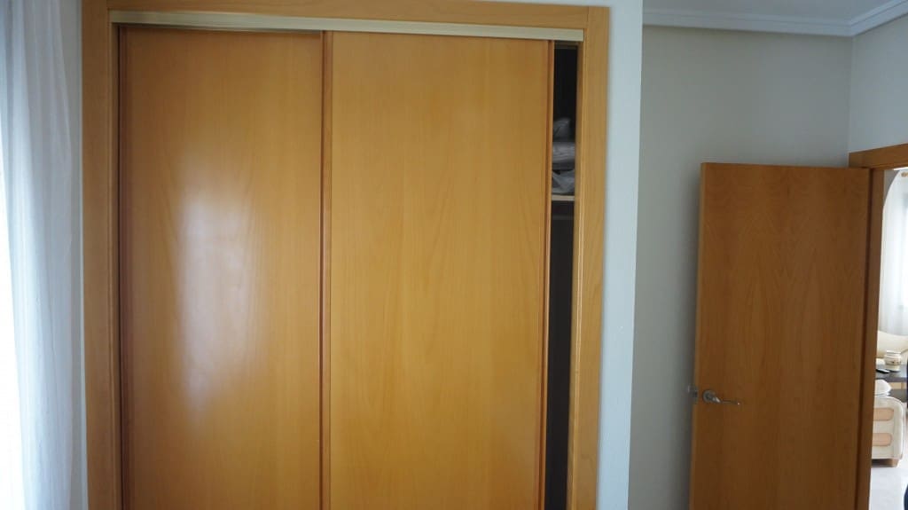 2 slaapkamer Bungalow te huur in Ciudad Quesada met zwembad garage - € 650 (Ref: 7295925)