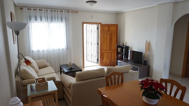 2 slaapkamer Bungalow te huur in Ciudad Quesada, Rojales met zwembad garage - € 650 (Ref: 7295925)