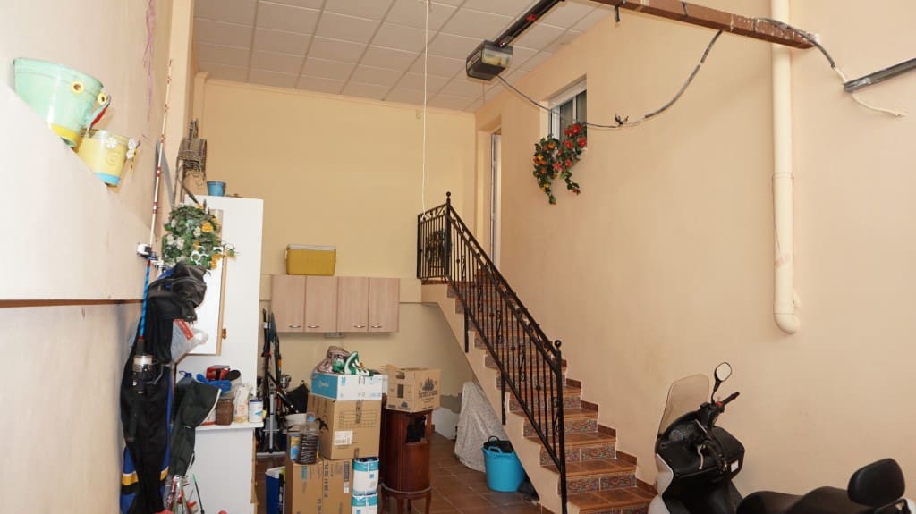 6 bedroom Townhouse for sale in Formentera del Segura with pool garage - € 550,000 (Ref: 7423857)