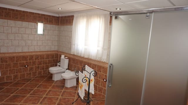 6 soveværelse Byhus til salg i Formentera del Segura med swimmingpool garage - € 550.000 (Ref: 7423857)