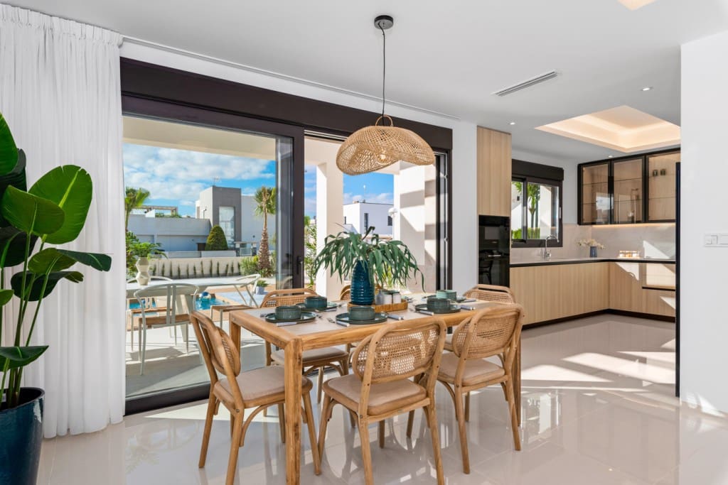 3 soverom Villa til salgs i Ciudad Quesada med svømmebasseng garasje - € 620 650 (Ref: 8047015)