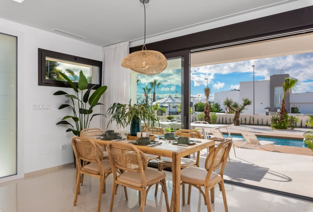 3 soverom Villa til salgs i Ciudad Quesada med svømmebasseng garasje - € 620 650 (Ref: 8047015)