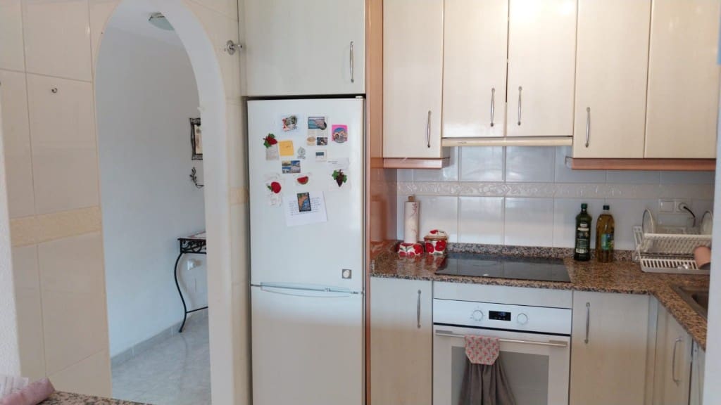 2 quarto Apartamento para arrendar em Almoradi com piscina - 650 € (Ref: 8347705)