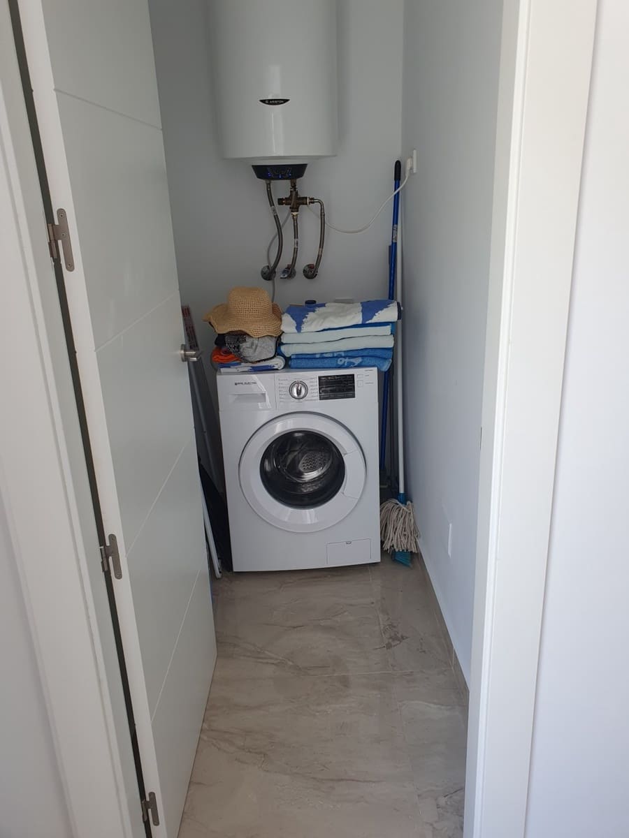 3 bedroom Villa for sale in La Marina with pool - € 295,000 (Ref: 8885783)