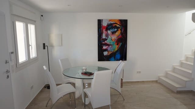 3 bedroom Villa for sale in La Marina, Elche / Elx with pool - € 295,000 (Ref: 8885783)