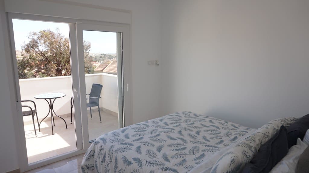 3 bedroom Villa for sale in La Marina with pool - € 295,000 (Ref: 8885783)