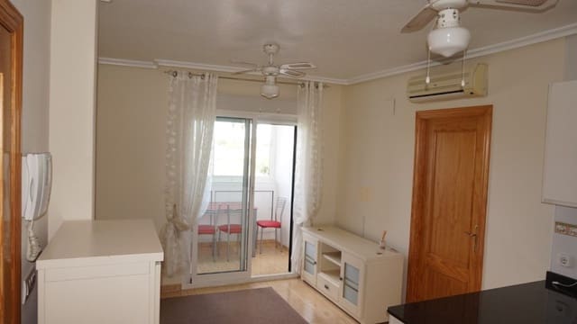 2 soveværelse Lejlighed til salg i Formentera del Segura med swimmingpool - € 70.000 (Ref: 8946019)