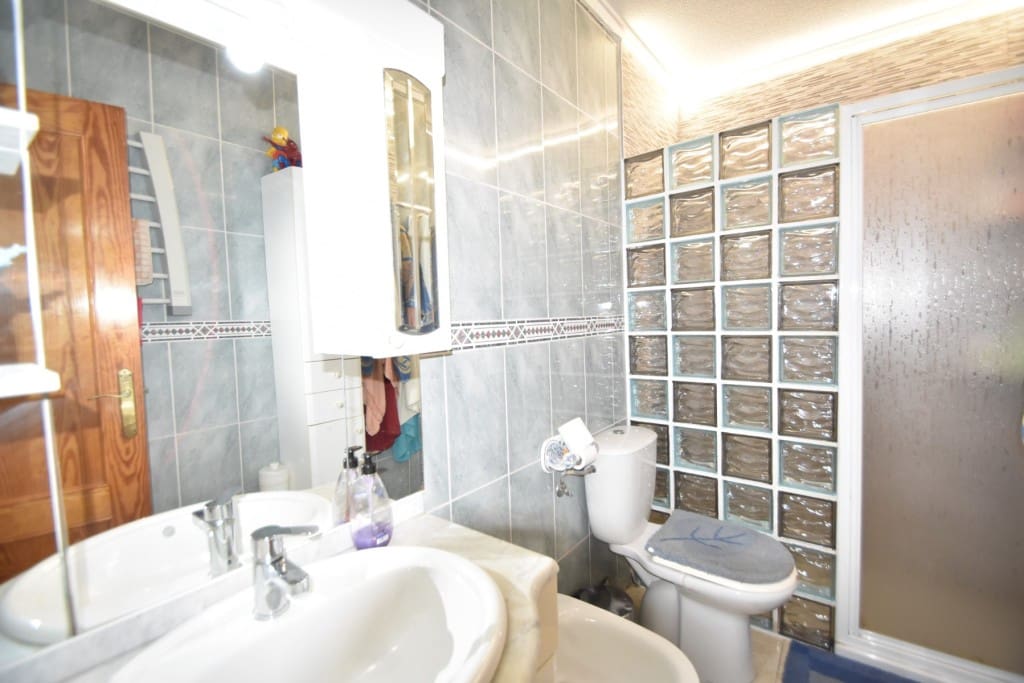 4 soveværelse Byhus til salg i Formentera del Segura med garage - € 139.950 (Ref: 9006855)