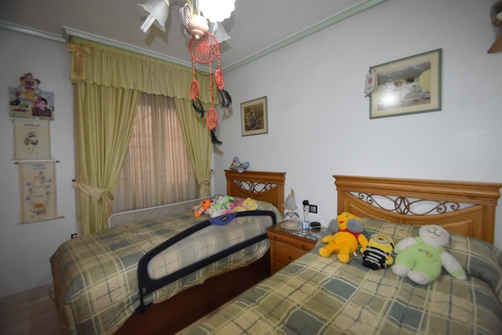 4 soveværelse Byhus til salg i Formentera del Segura med garage - € 139.950 (Ref: 9006855)