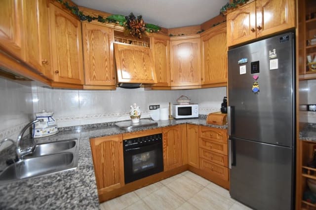 4 soveværelse Byhus til salg i Formentera del Segura med garage - € 139.950 (Ref: 9006855)