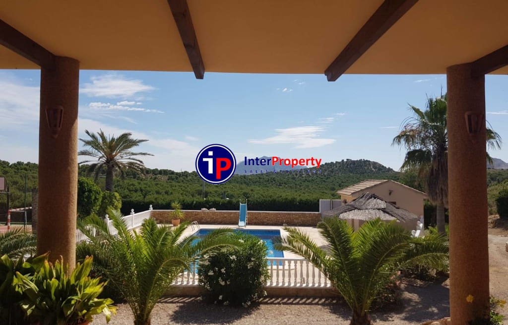 4 soveværelse Finca/Landehus til salg i Murcia by med swimmingpool - € 545.000 (Ref: 9006857)