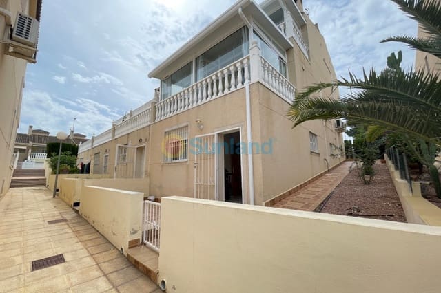 5 bedroom Semi-detached Villa for sale in Benijófar with pool - € 235,000 (Ref: 9104411)