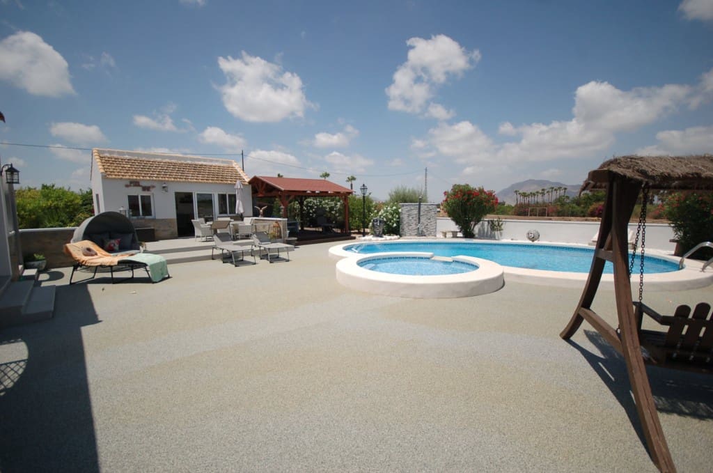 5 slaapkamer Finca/Landhuis te koop in Jacarilla met zwembad - € 595.000 (Ref: 9115942)