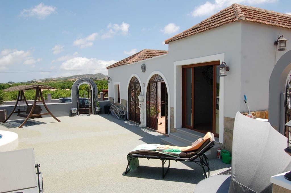 5 slaapkamer Finca/Landhuis te koop in Jacarilla met zwembad - € 595.000 (Ref: 9115942)