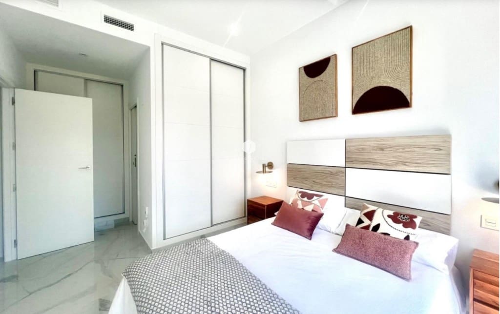 3 Zimmer Villa zu verkaufen in Torrevieja mit Pool Garage - 369.000 € (Ref: 9171287)