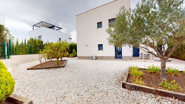 4 soverom Villa til salgs i La Manga del Mar Menor med svømmebasseng garasje - € 599 000 (Ref: 9173319)