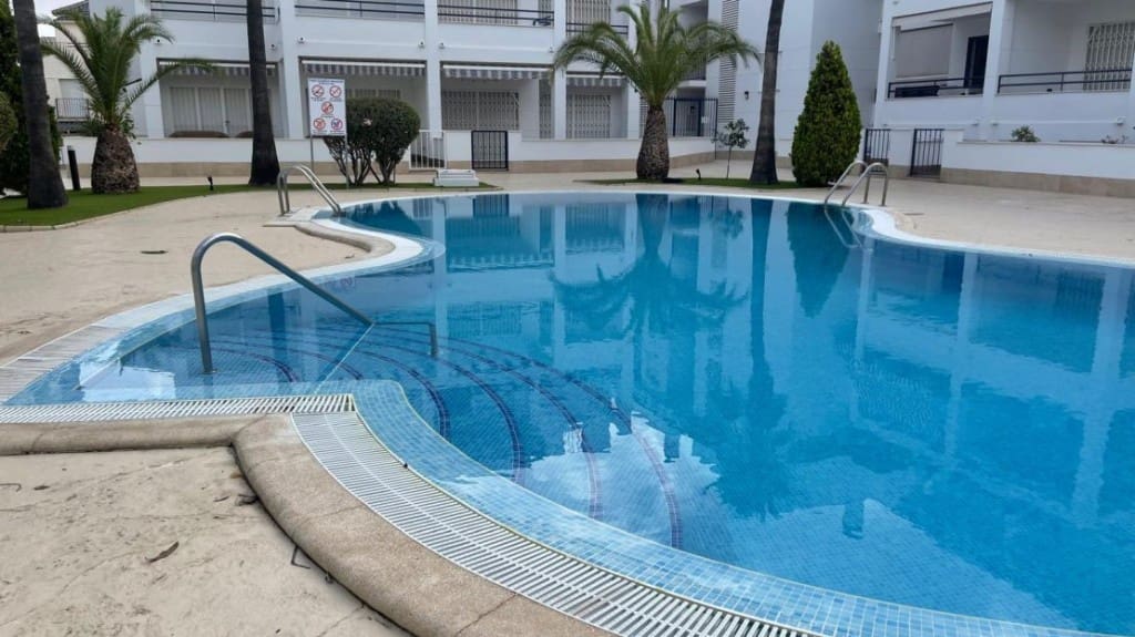 2 bedroom Apartment for sale in La Veleta with pool - € 215,000 (Ref: 9232460)