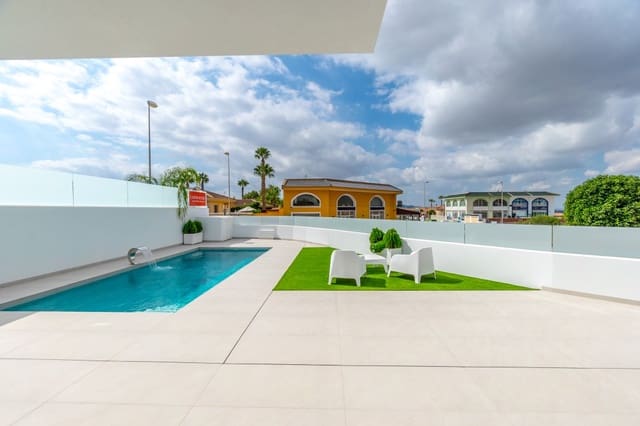 3 makuuhuone Huvila myytävänä paikassa Rojales mukana uima-altaan 
autotalli - 567 000 € (Ref: 9342047)