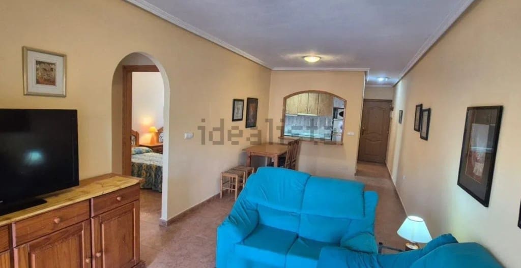 2 bedroom Apartment for sale in Los Alcazares with pool - € 127,500 (Ref: 9358894)