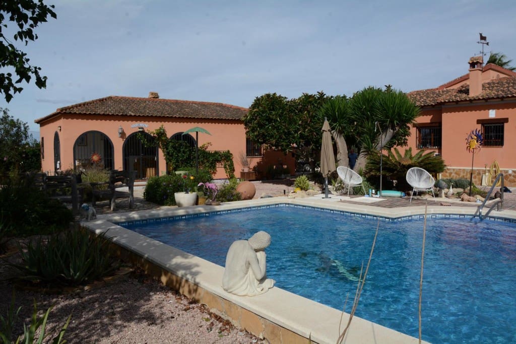 4 sypialnia Finka/Dom wiejski na sprzedaż w Daya Vieja z basenem - 595 000 € (Ref: 9371757)