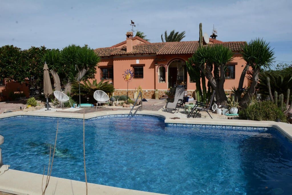 4 sypialnia Finka/Dom wiejski na sprzedaż w Daya Vieja z basenem - 595 000 € (Ref: 9371757)