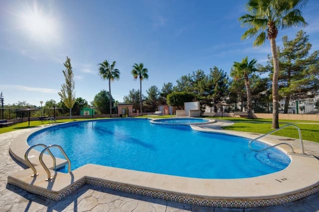 2 bedroom Bungalow for sale in Dream Hills, Orihuela with pool - € 174,995 (Ref: 9377831)