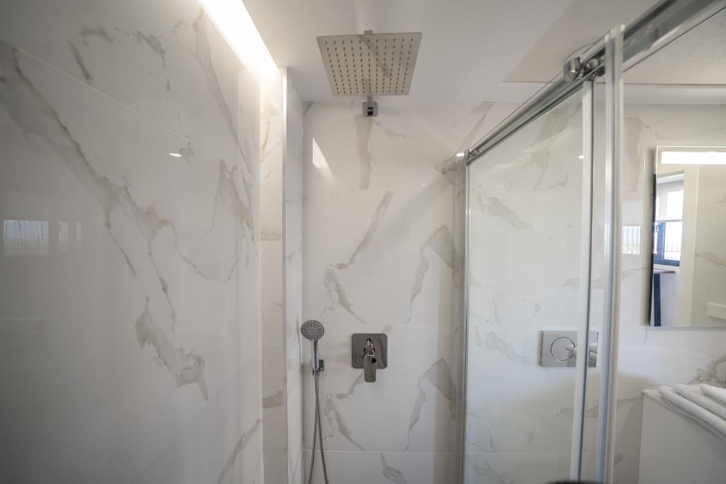 3 makuuhuone Paritalo myytävänä paikassa Algorfa mukana uima-altaan 
autotalli - 465 000 € (Ref: 9393874)