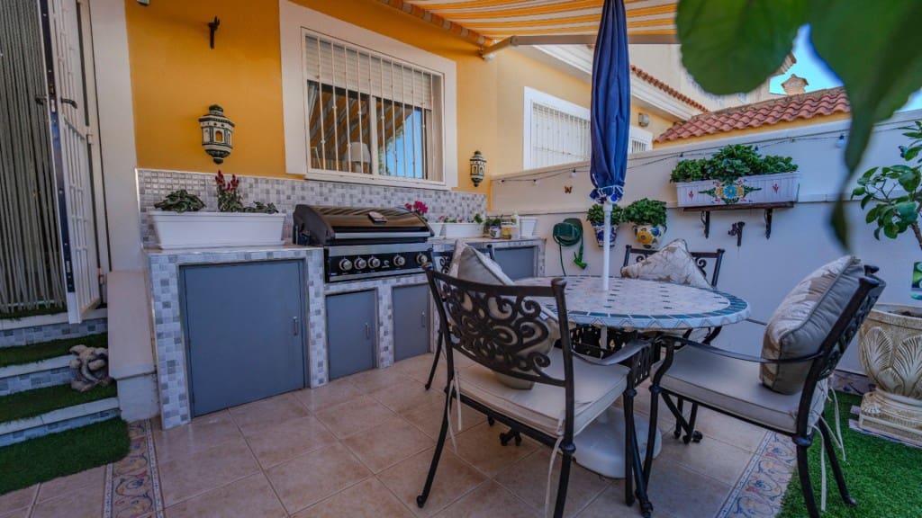 3 chambre Maison de Ville à vendre à Ciudad Quesada avec piscine - 235 000 € (Ref: 9395747)