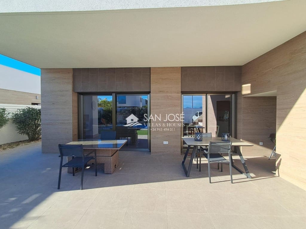 3 bedroom Villa for sale in Aspe with pool garage - € 420,000 (Ref: 9395750)