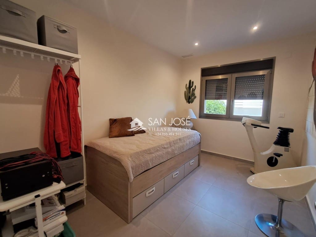 3 bedroom Villa for sale in Aspe with pool garage - € 420,000 (Ref: 9395750)