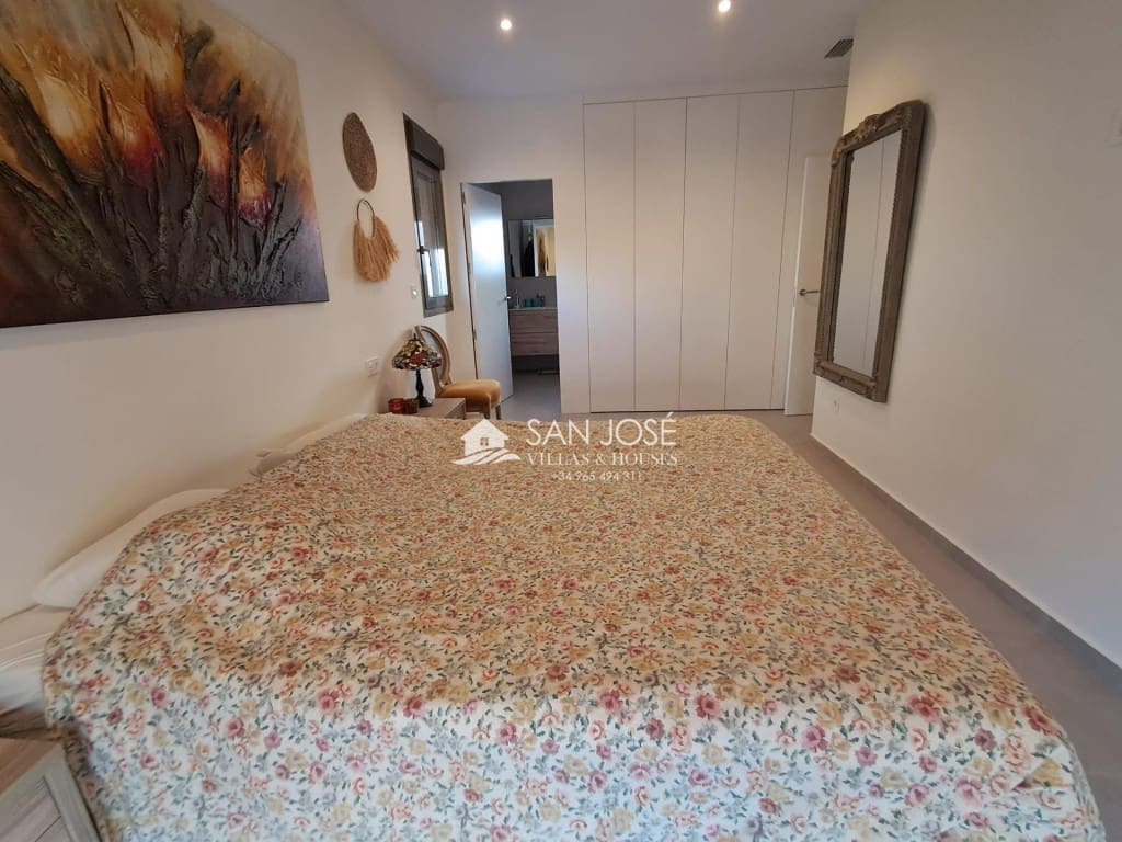 3 bedroom Villa for sale in Aspe with pool garage - € 420,000 (Ref: 9395750)