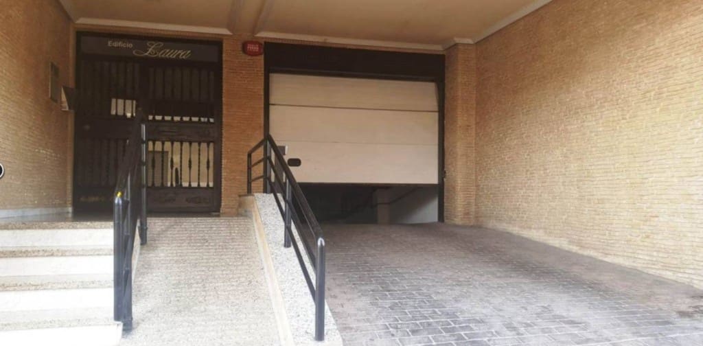2 bedroom Penthouse for sale in Torrevieja with pool garage - € 145,000 (Ref: 9415509)