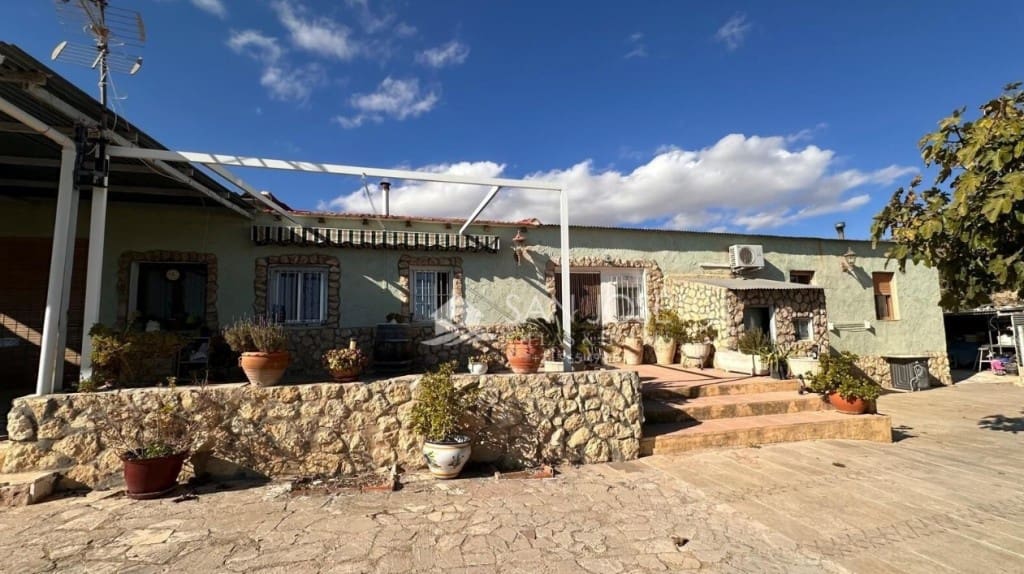 4 bedroom Finca/Country House for sale in Monovar / Monover with pool - € 286,355 (Ref: 9415510)