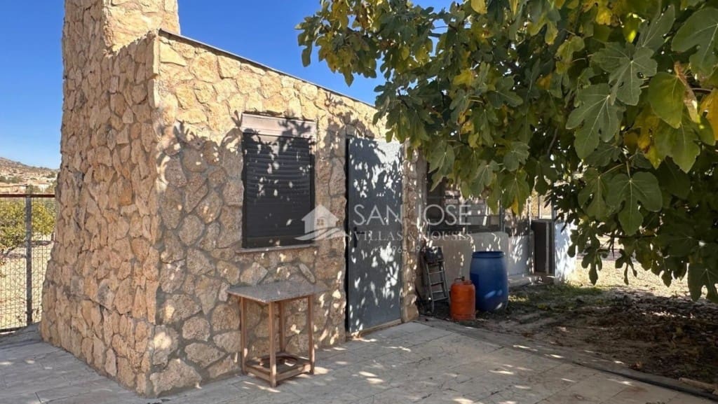 4 bedroom Finca/Country House for sale in Monovar / Monover with pool - € 286,355 (Ref: 9415510)