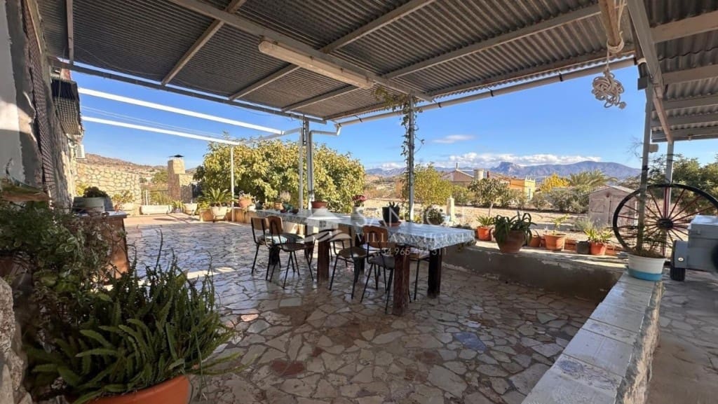 4 bedroom Finca/Country House for sale in Monovar / Monover with pool - € 286,355 (Ref: 9415510)