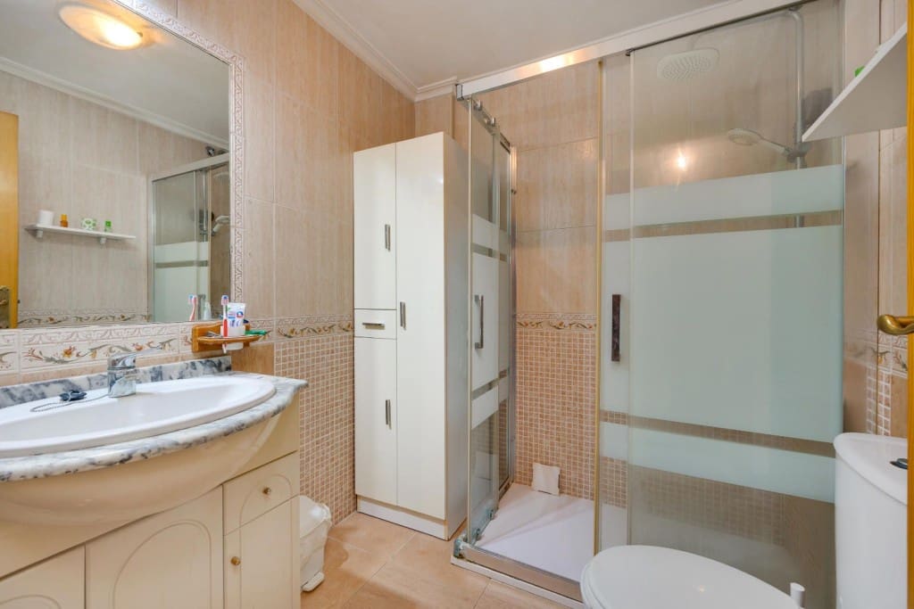 3 bedroom Apartment for sale in Torrevieja - € 154,995 (Ref: 9415511)