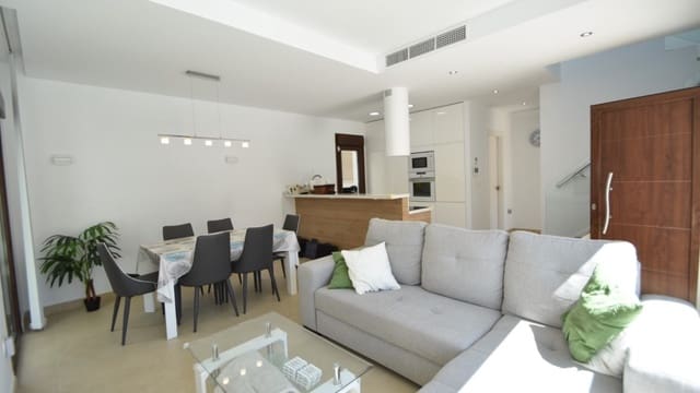 3 chambre Villa/Maison à vendre à La Marina, Elche / Elx avec piscine garage - 350 000 € (Ref: 9415512)