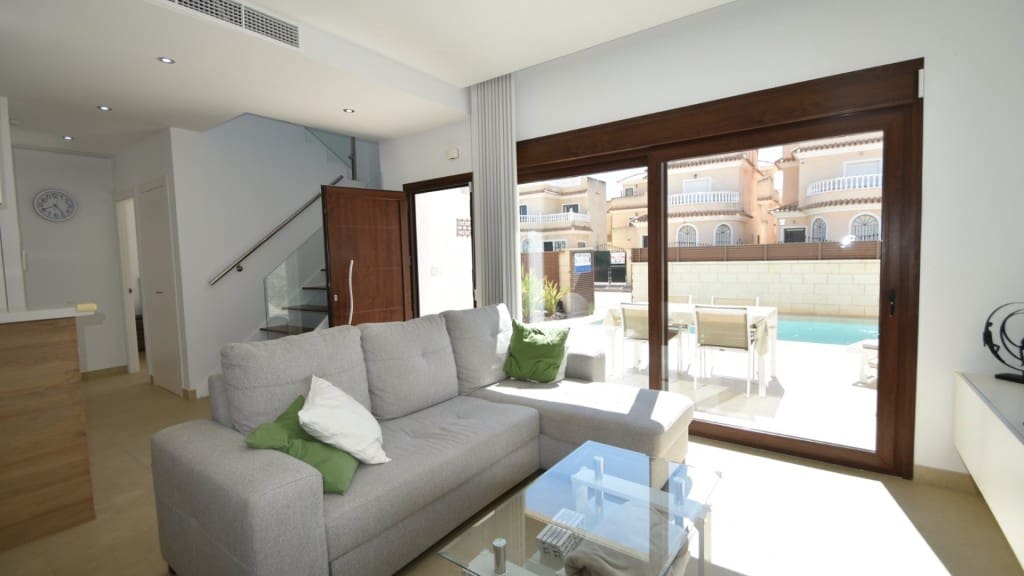 3 chambre Villa/Maison à vendre à La Marina avec piscine garage - 350 000 € (Ref: 9415512)