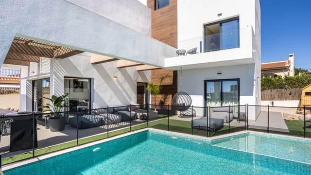 3 camera da letto Villa in vendita in Ciudad Quesada, Rojales con piscina garage - 699.000 € (Rif: 9415513)