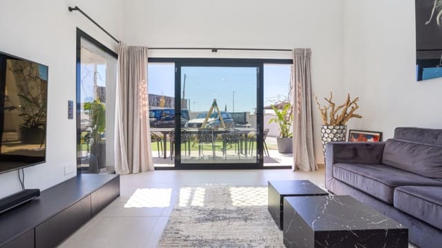 3 camera da letto Villa in vendita in Ciudad Quesada, Rojales con piscina garage - 699.000 € (Rif: 9415513)