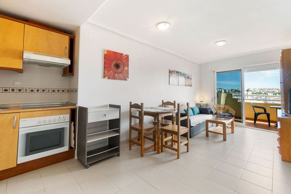 1 bedroom Apartment for sale in Campoamor with pool - € 172,000 (Ref: 9419145)