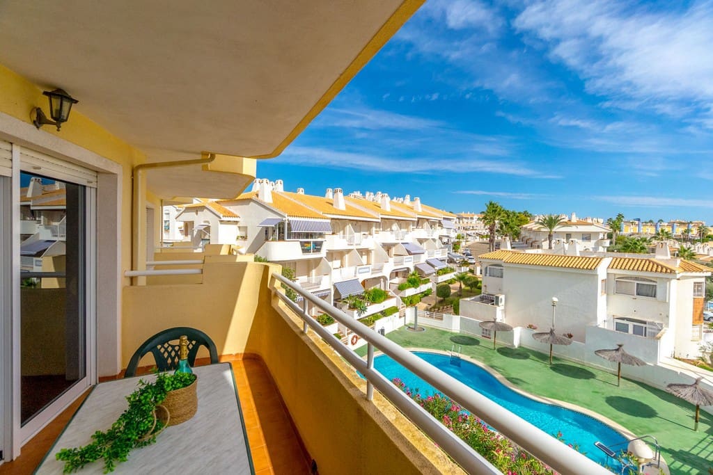 1 bedroom Apartment for sale in Campoamor with pool - € 172,000 (Ref: 9419145)
