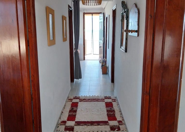 4 makuuhuone Bungalow vuokrattavana paikassa Guardamar del Segura mukana 
autotalli - 1 380 € (Ref: 9620781)