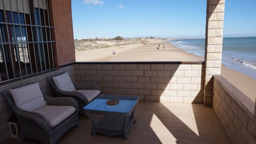 4 makuuhuone Bungalow vuokrattavana paikassa Guardamar del Segura mukana 
autotalli - 1 380 € (Ref: 9620781)