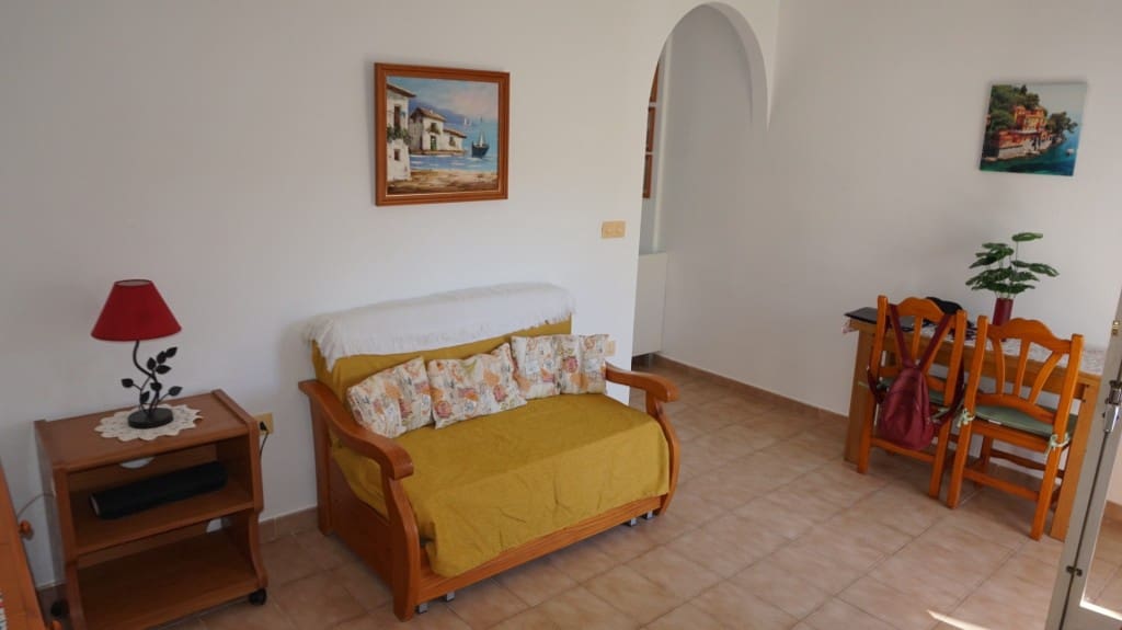 Appartement de 1 chambre à louer à Punta Prima avec piscine - 550 € (Ref: 9627250)