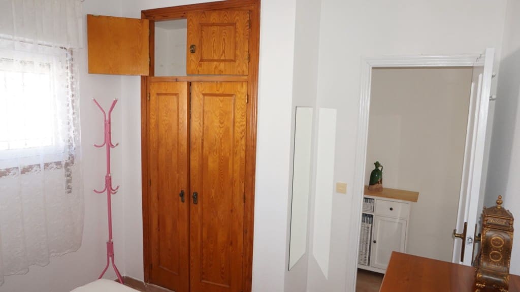 Appartement de 1 chambre à louer à Punta Prima avec piscine - 550 € (Ref: 9627250)